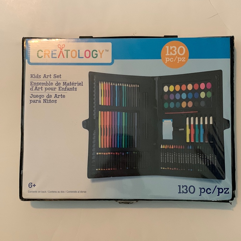Creatology art set 130 pieces never used